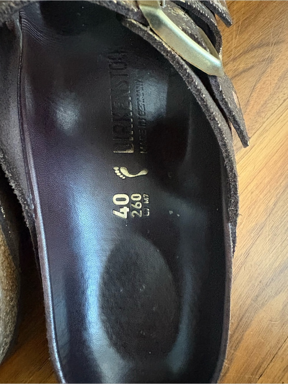 Birkenstock Arizona LUX Arizona Brown & Metallic Sandal in Iridescent Gold, USED - Picture 9 of 17